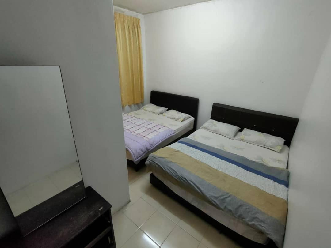 Bugdet Apartment *